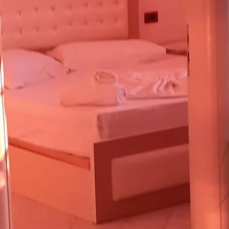Appartamento Lovely Room's Sarandë